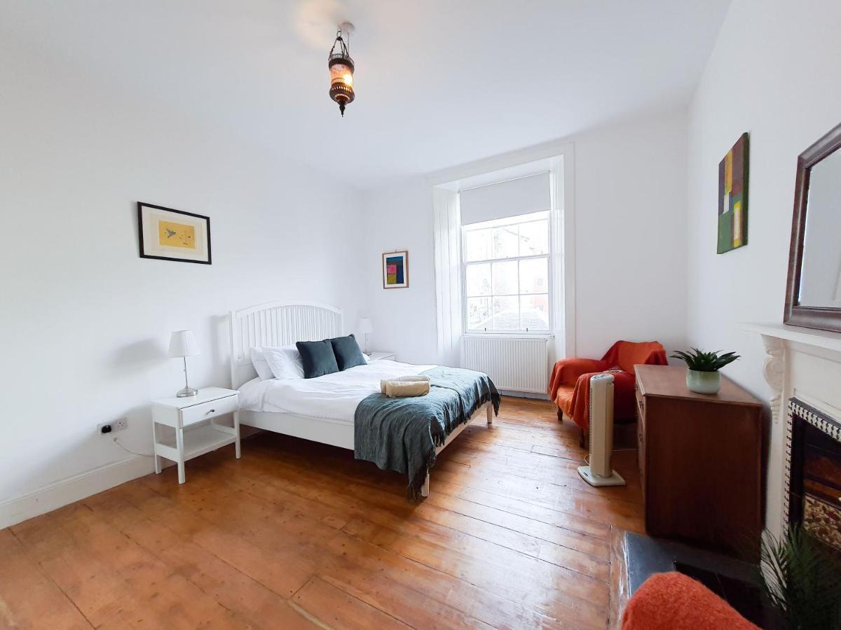 Edinburgh Charming Old Town Apartment Eksteriør bilde